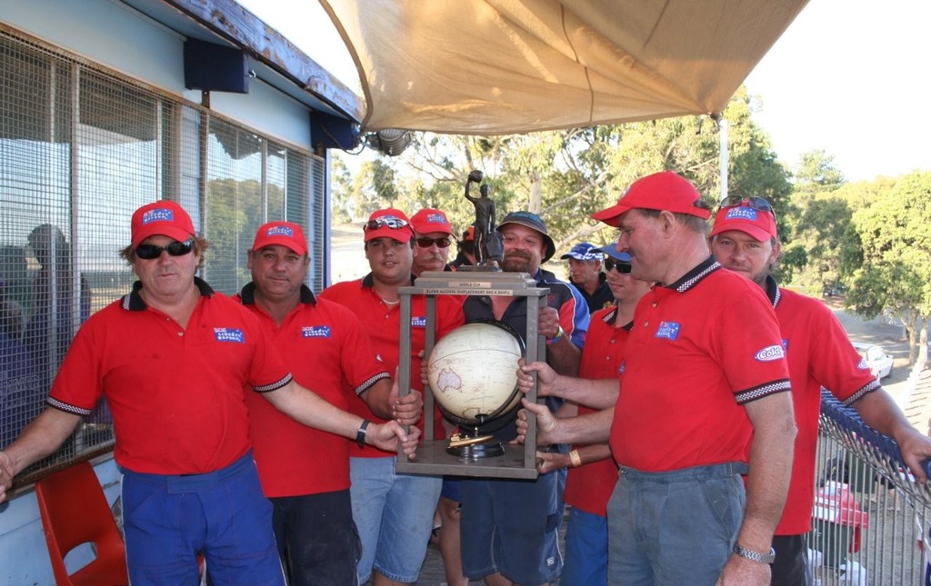 Liberty Speed team with the 2007 Unlimited Displacement UIM World Cup, left to right, driver Brian McCosker, Dave Hutchens, Cameron Pilcher, Andrew Fraser, Pauk Williams, Gary Heywood and Graham Bates.  - Unlimited Displacement world chmps © APBA .